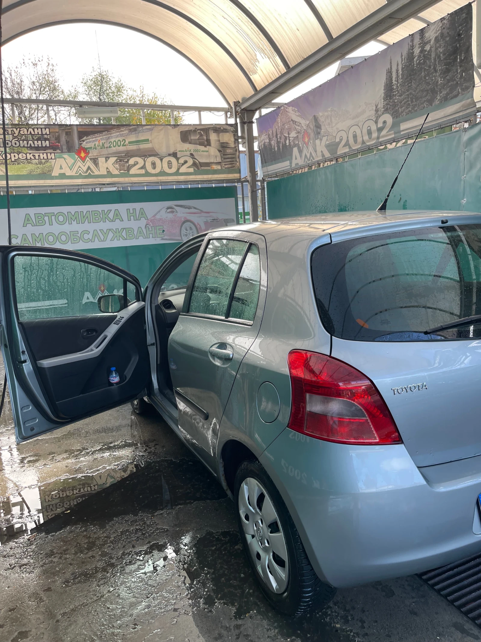 Toyota Yaris  - изображение 4