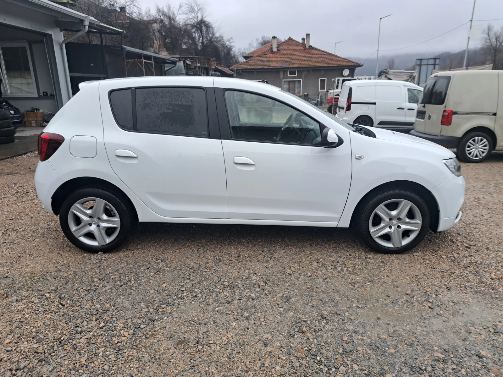 Dacia Sandero 1.0SCe* FACE* * EURO6 | Mobile.bg   6