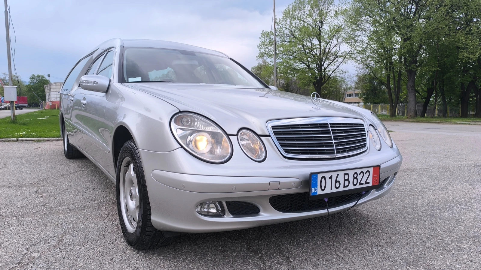 Mercedes-Benz E 300 Fraire, снимка 8 - Автомобили и джипове - 52743731