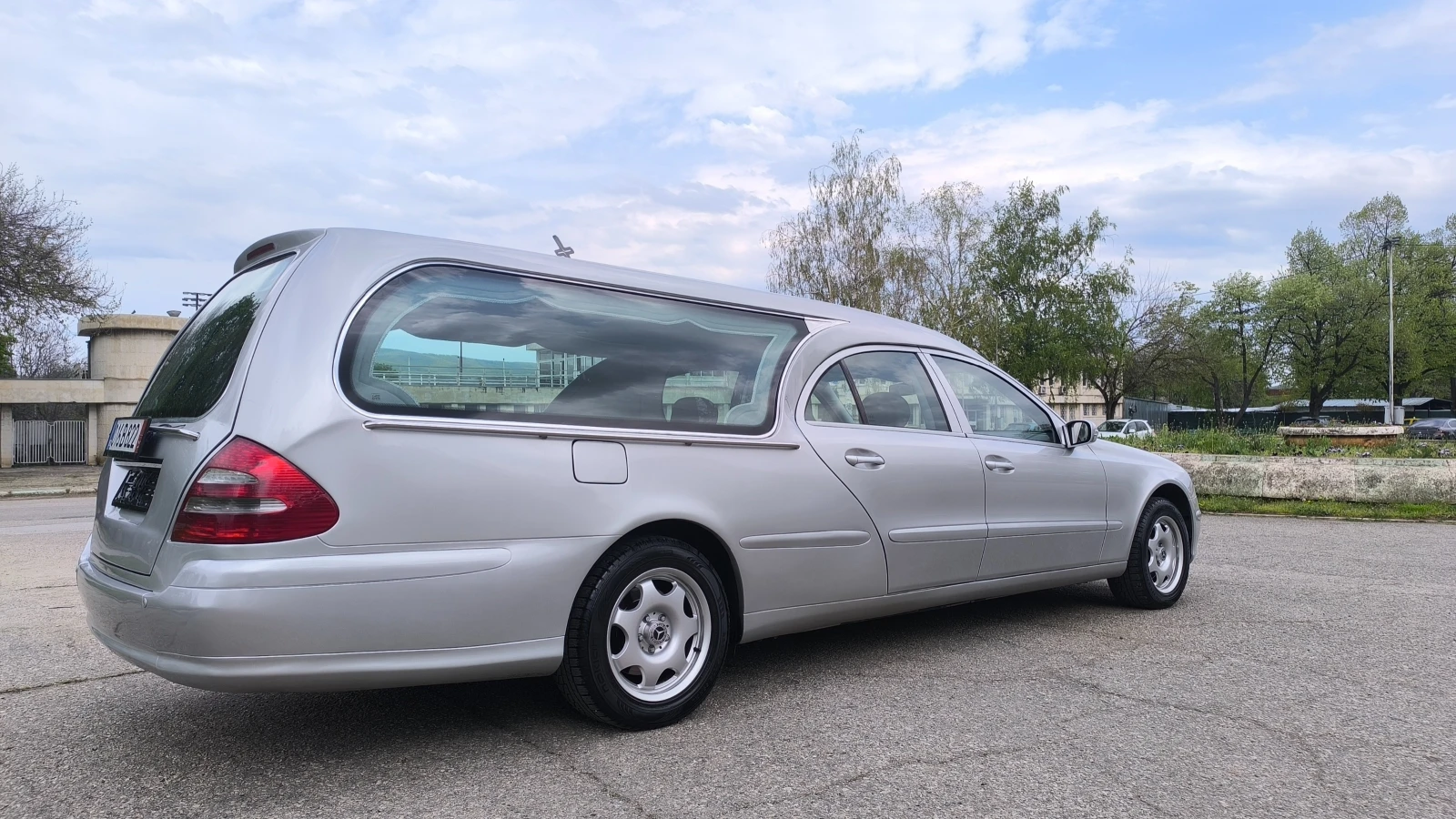 Mercedes-Benz E 300 Fraire, снимка 5 - Автомобили и джипове - 52743731