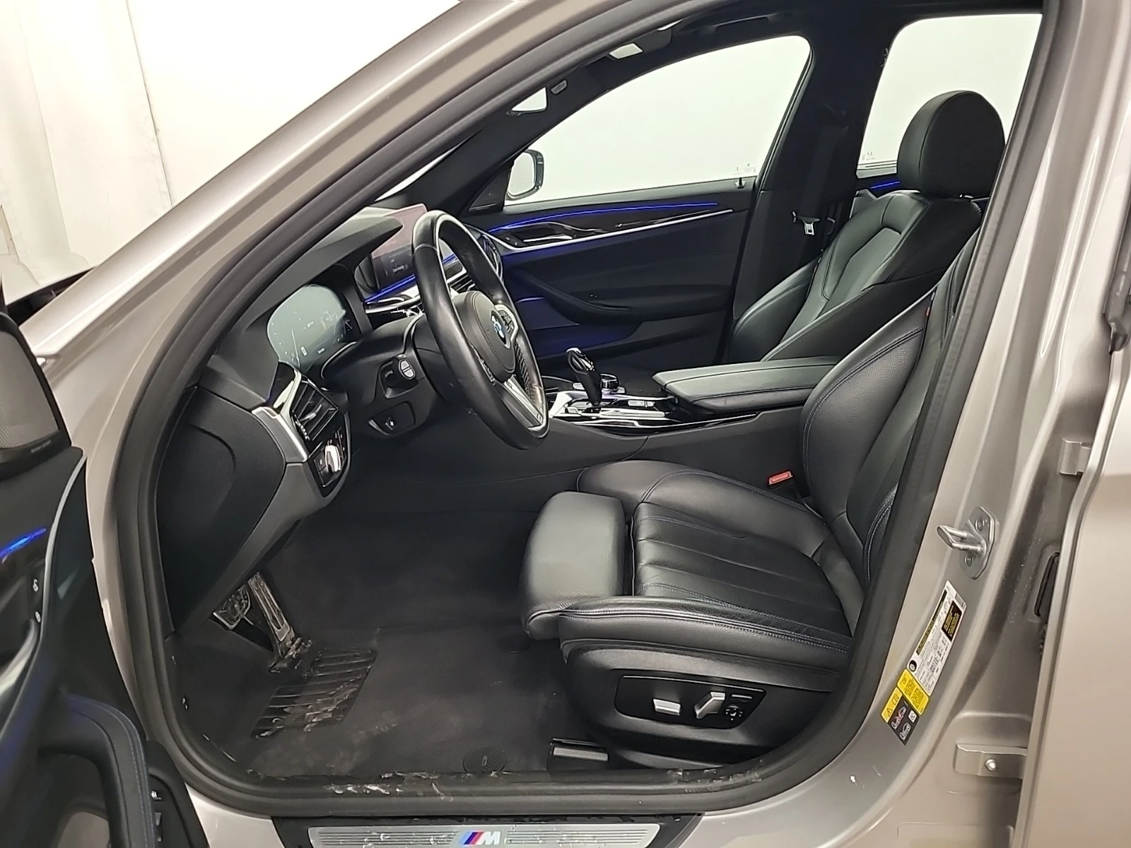 BMW 530E IPERFORMANCE * * CARFAX * * АВТО КРЕДИТ * *  - изображение 7