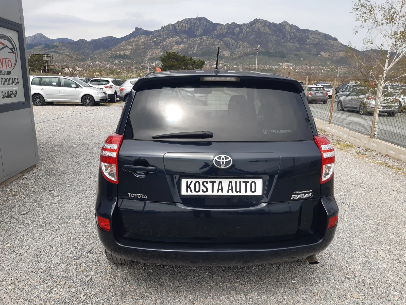 Toyota Rav4 КАТО НОВ ИТАЛИЯ, снимка 5 - Автомобили и джипове - 53258757