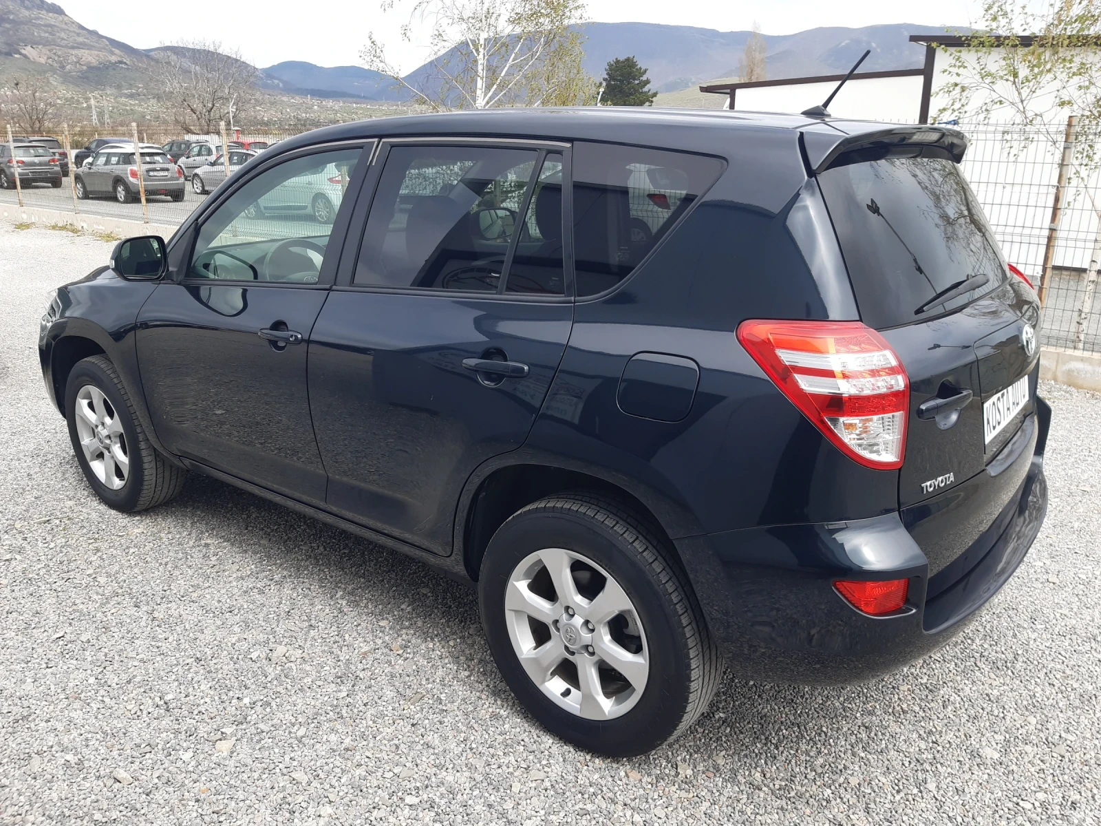 Toyota Rav4 КАТО НОВ ИТАЛИЯ, снимка 7 - Автомобили и джипове - 53258757