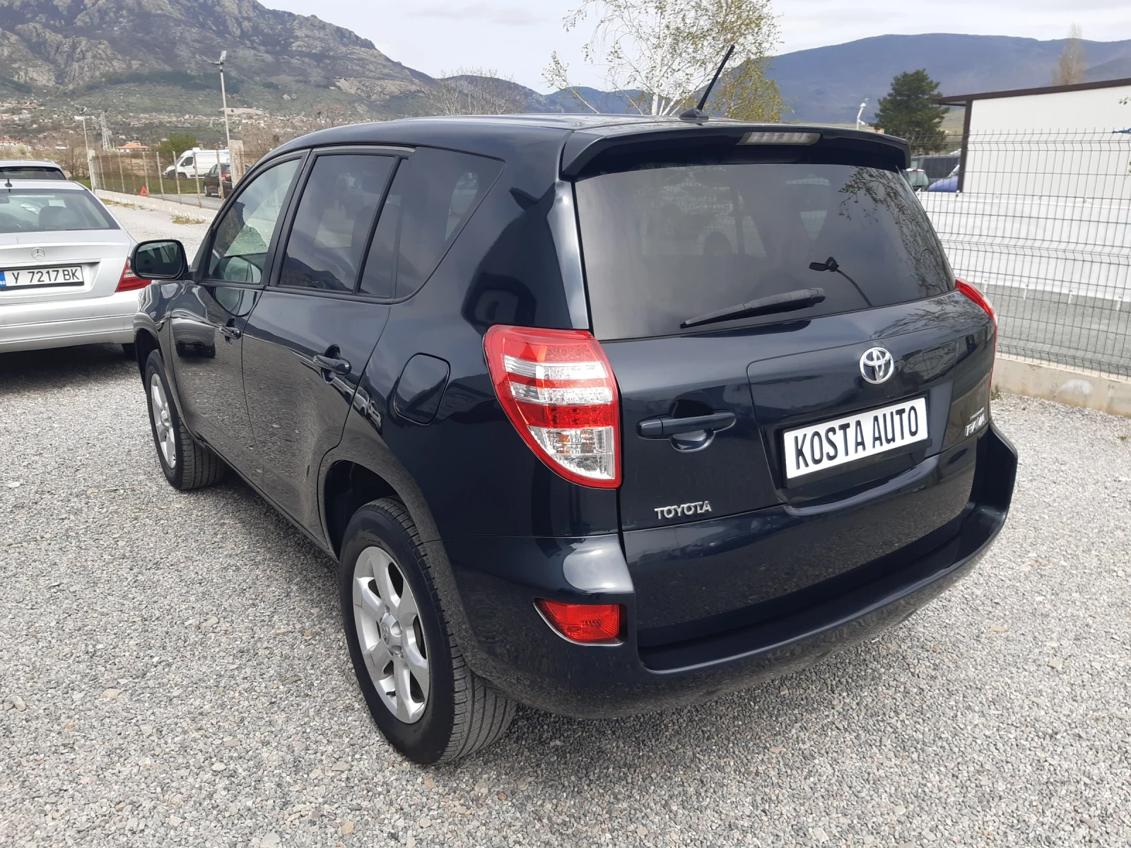 Toyota Rav4 КАТО НОВ ИТАЛИЯ, снимка 6 - Автомобили и джипове - 53258757