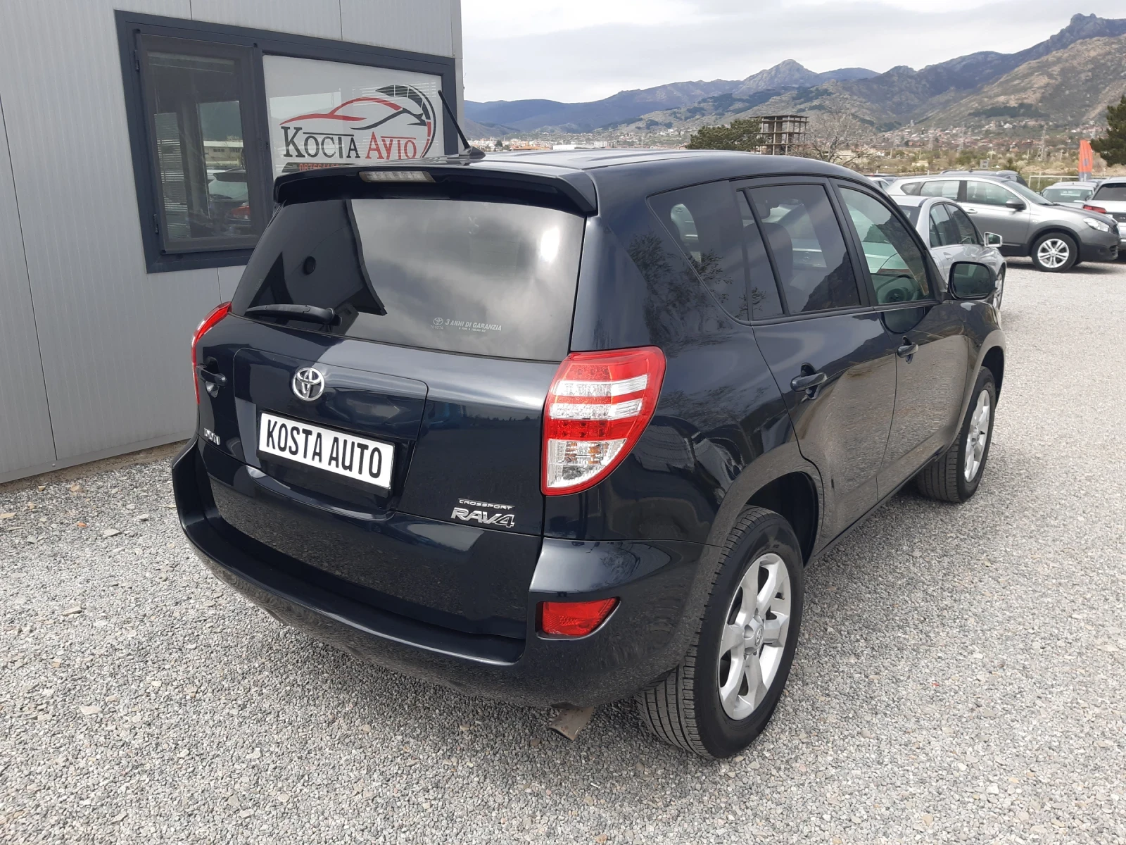 Toyota Rav4 КАТО НОВ ИТАЛИЯ, снимка 4 - Автомобили и джипове - 53258757