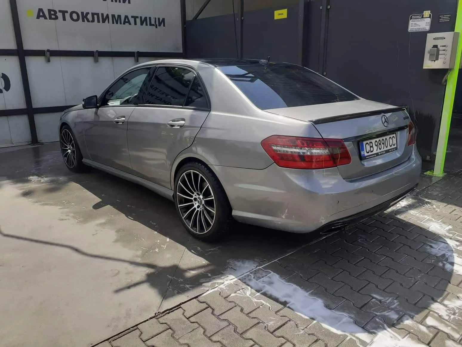 Mercedes-Benz E 350 E 350 CDI. AMG пакет 4MATIC - изображение 2