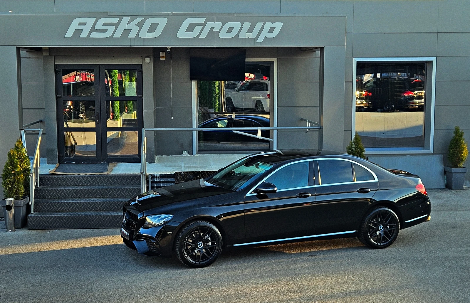 Mercedes-Benz E 220 AMG/4MAT/9G/GERMANY/CAMERA/�������/CAR PLAY/LIZING | Mobile.bg � ����������� 17