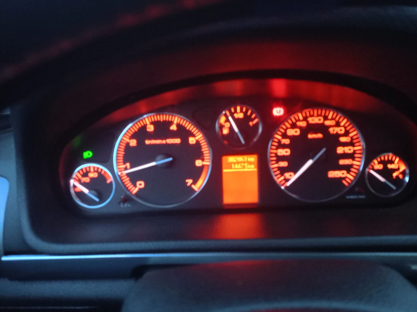 Peugeot 407 1.6, снимка 10 - Автомобили и джипове - 54022733