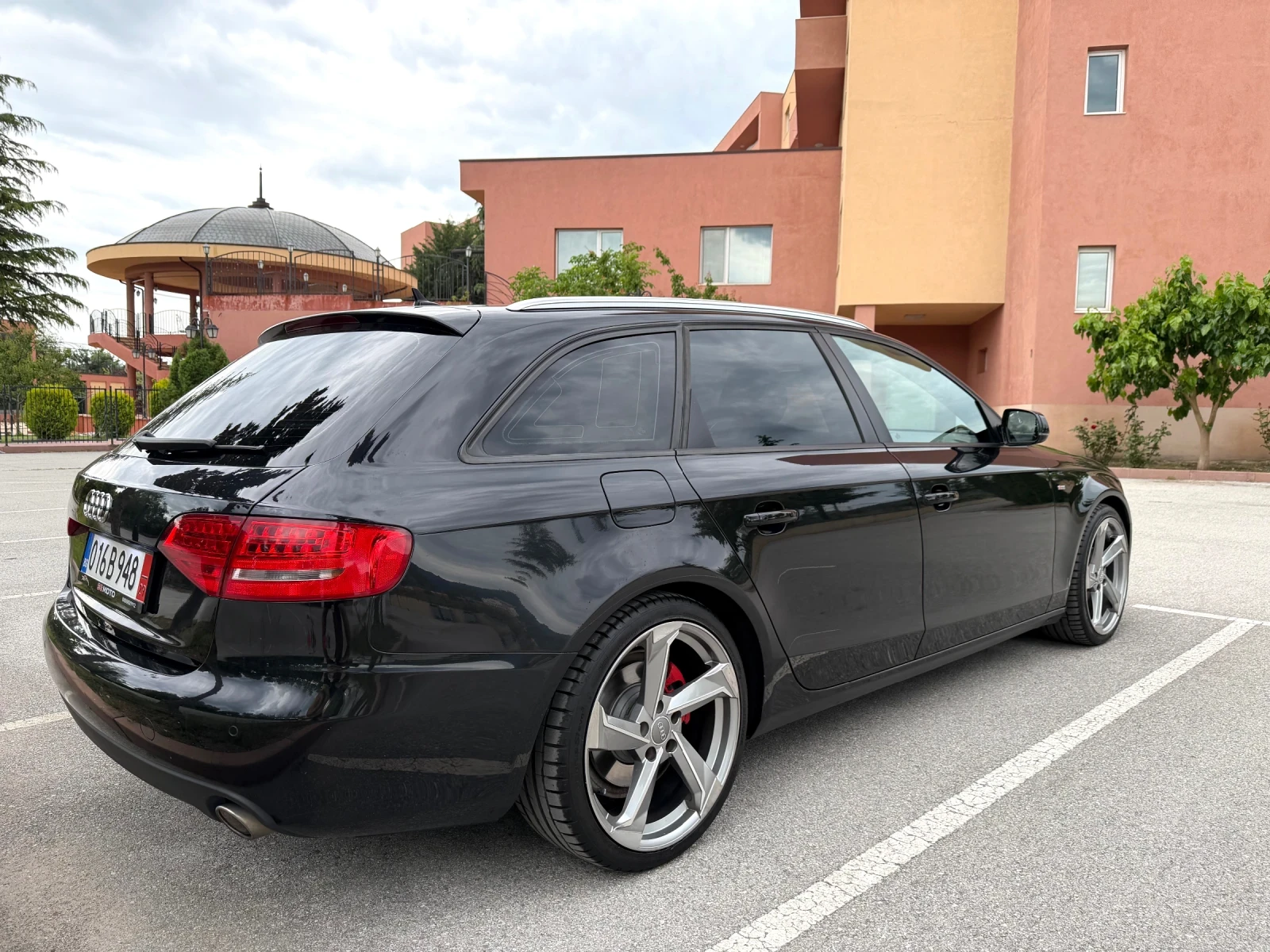Audi A4 3.0TDI Quattro 2xS-line Tiptronic, снимка 4 - Автомобили и джипове - 54763693