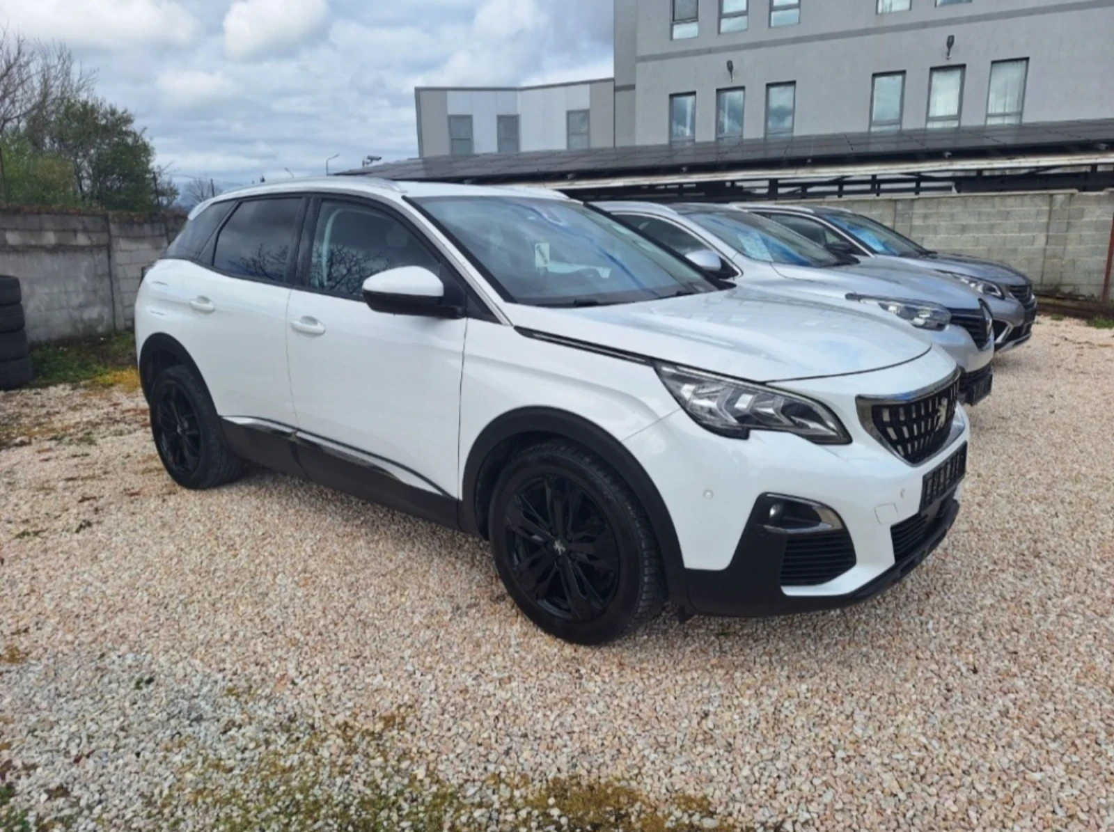 Peugeot 3008 1.6D* Навигация/Кросуей/Лед/6ск/Allure* 