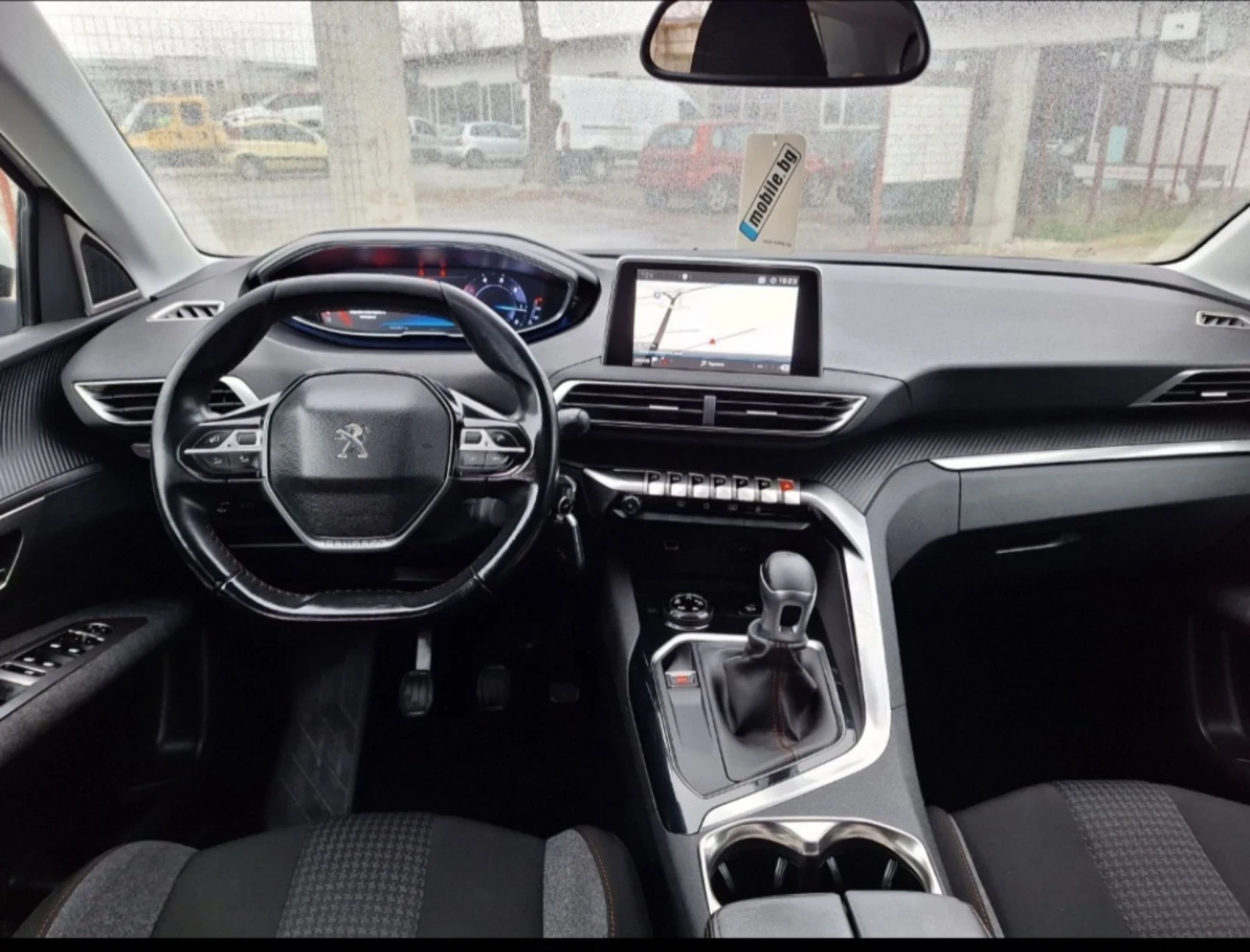 Peugeot 3008 1.6D* Навигация/Кросуей/Лед/6ск/Allure* , снимка 9 - Автомобили и джипове - 54789208