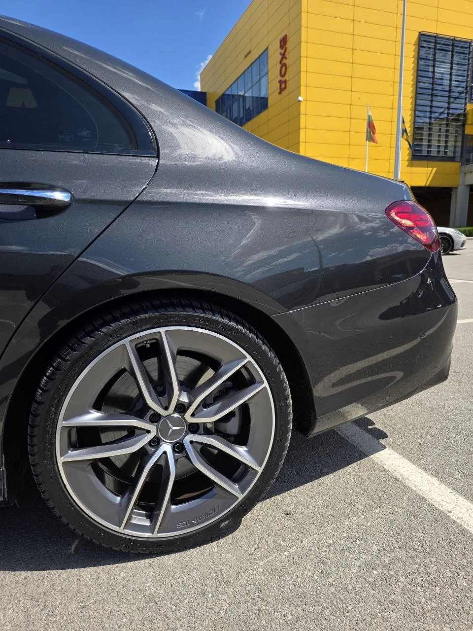 Mercedes-Benz E 53 AMG | AMG Exhaust | Nappa | Maybach Trim | , снимка 14 - Автомобили и джипове - 54860637