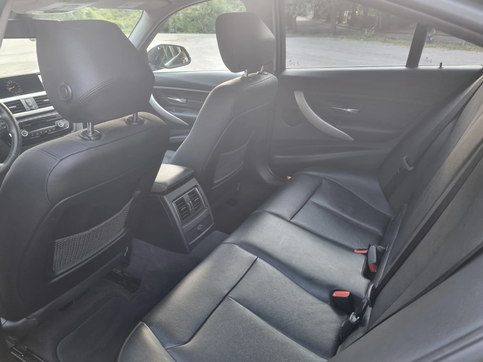 BMW 318 1.5, снимка 4 - Автомобили и джипове - 54861858