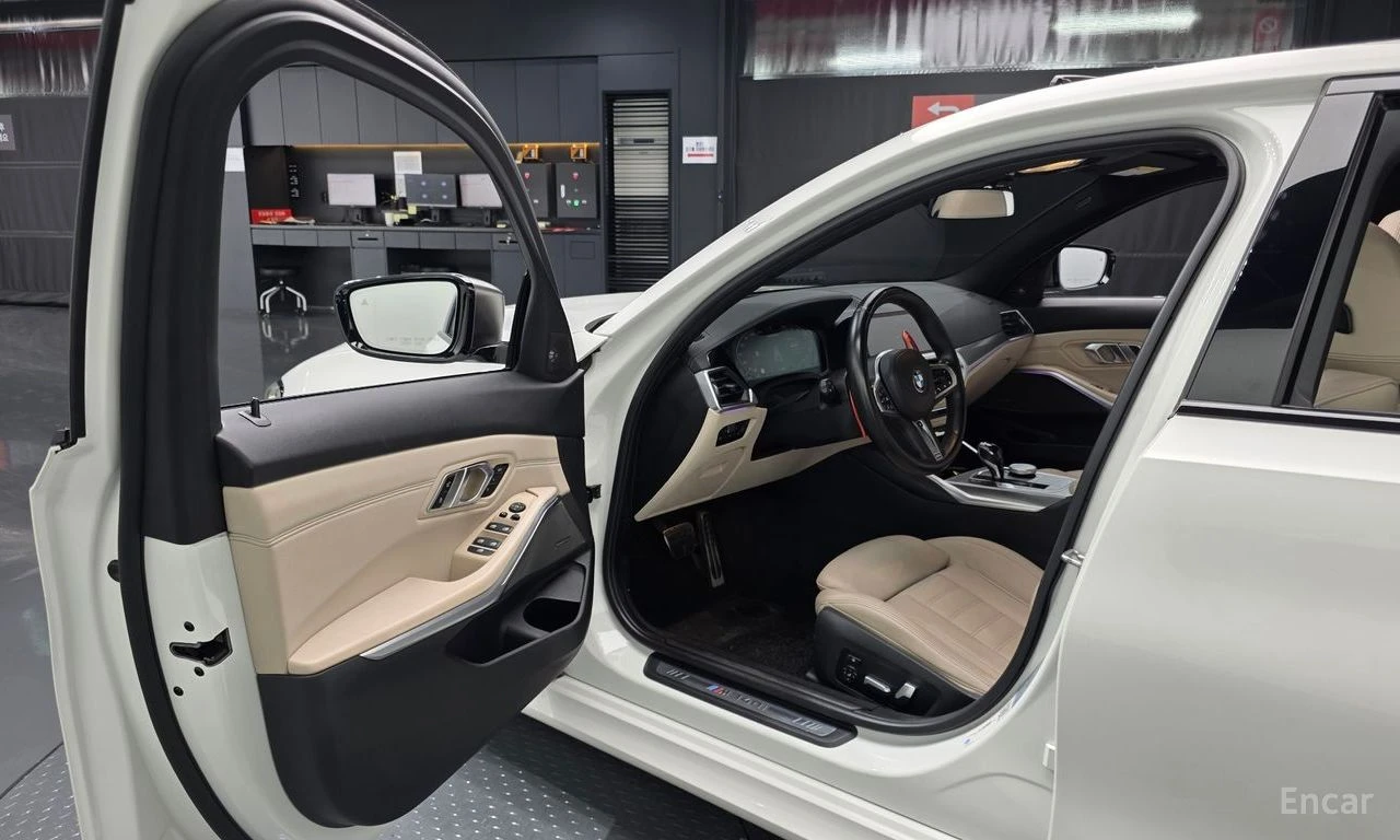 BMW 340 i HARMAN KARDON* HEAD-UP* DISTRONIC* 360 CAM* , снимка 6 - Автомобили и джипове - 55027904