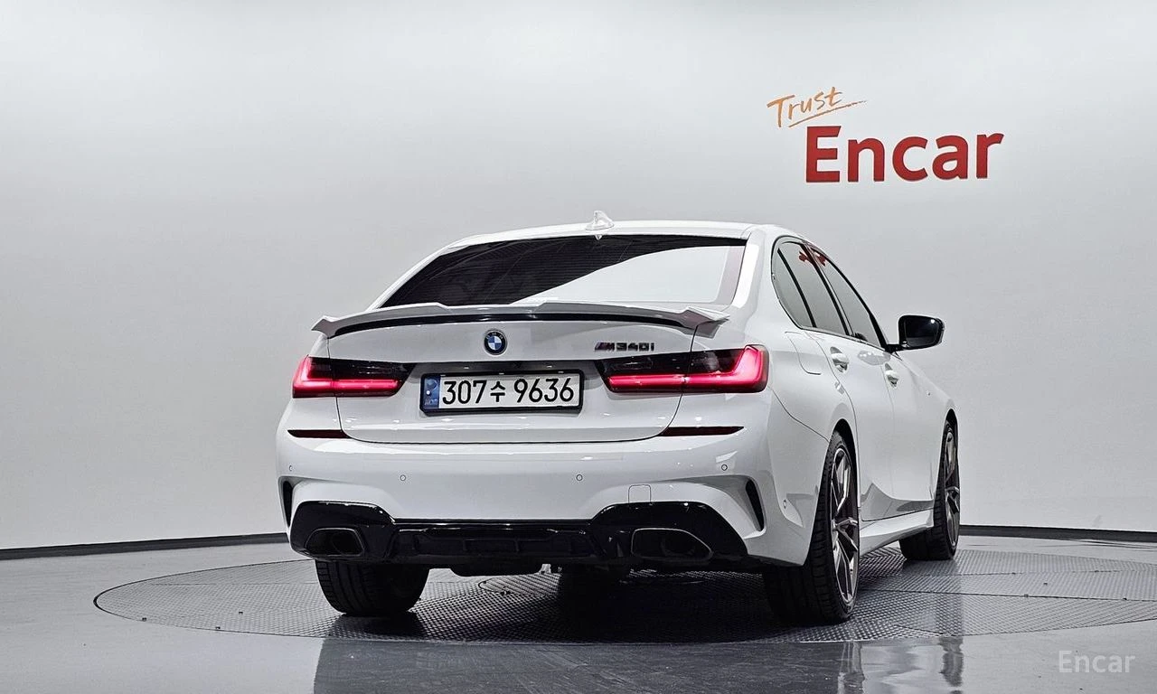 BMW 340 i HARMAN KARDON* HEAD-UP* DISTRONIC* 360 CAM* , снимка 4 - Автомобили и джипове - 55027904