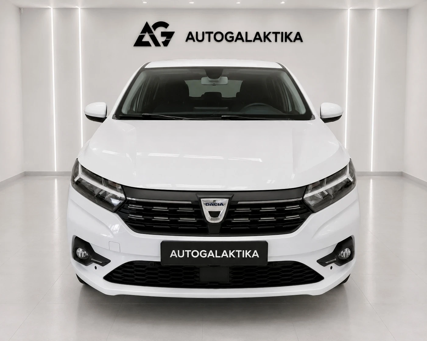Dacia Logan TCe   Автоматик   11.2021 г.  Реални 83000км., снимка 2 - Автомобили и джипове - 55002735