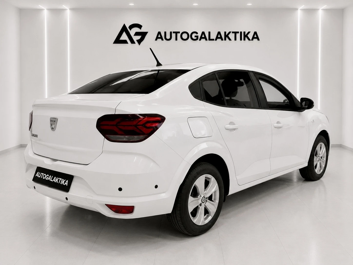 Dacia Logan TCe   Автоматик   11.2021 г.  Реални 83000км., снимка 10 - Автомобили и джипове - 55002735