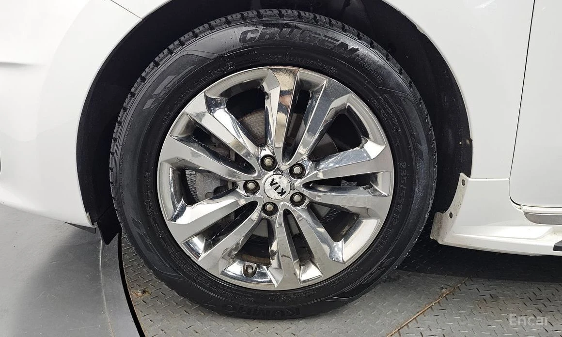 Kia Carnival, снимка 5 - Автомобили и джипове - 55129858