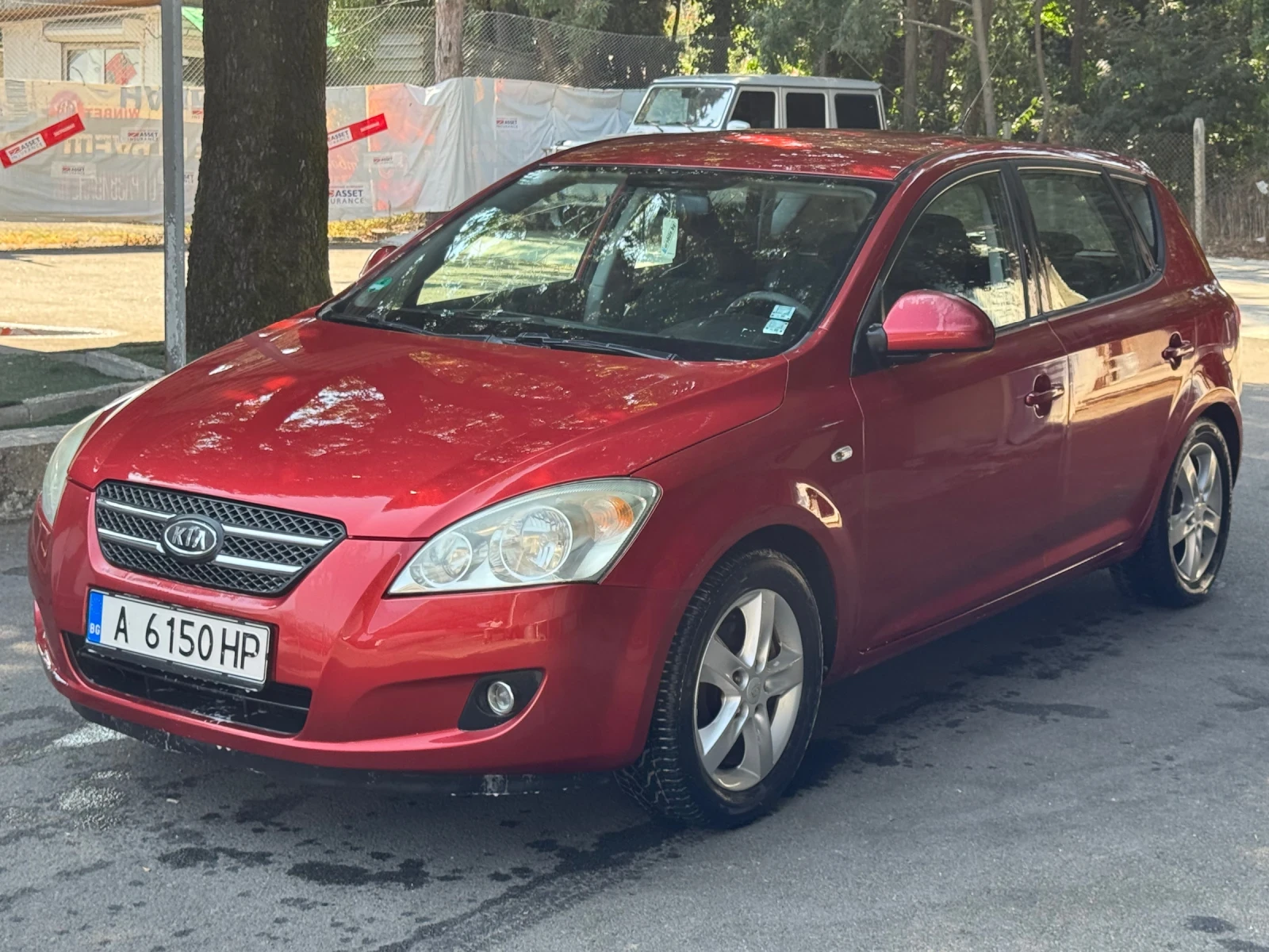 Kia Ceed 1.6i, снимка 3 - Автомобили и джипове - 55248307