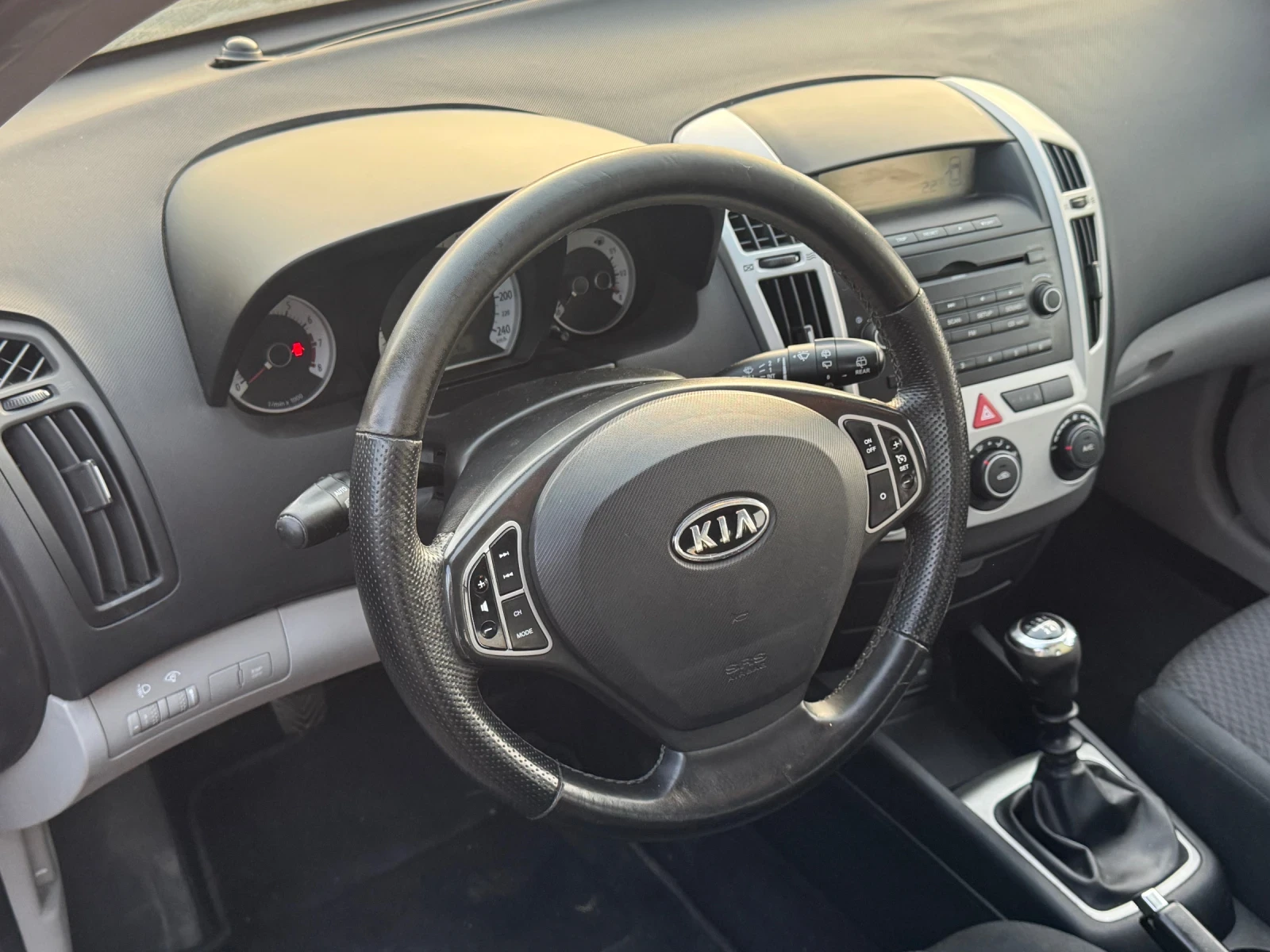 Kia Ceed 1.6i | Mobile.bg � ����������� 9