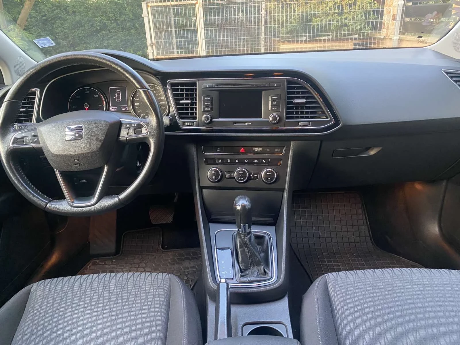Seat Leon 2.0Tdi, снимка 5 - Автомобили и джипове - 55335103