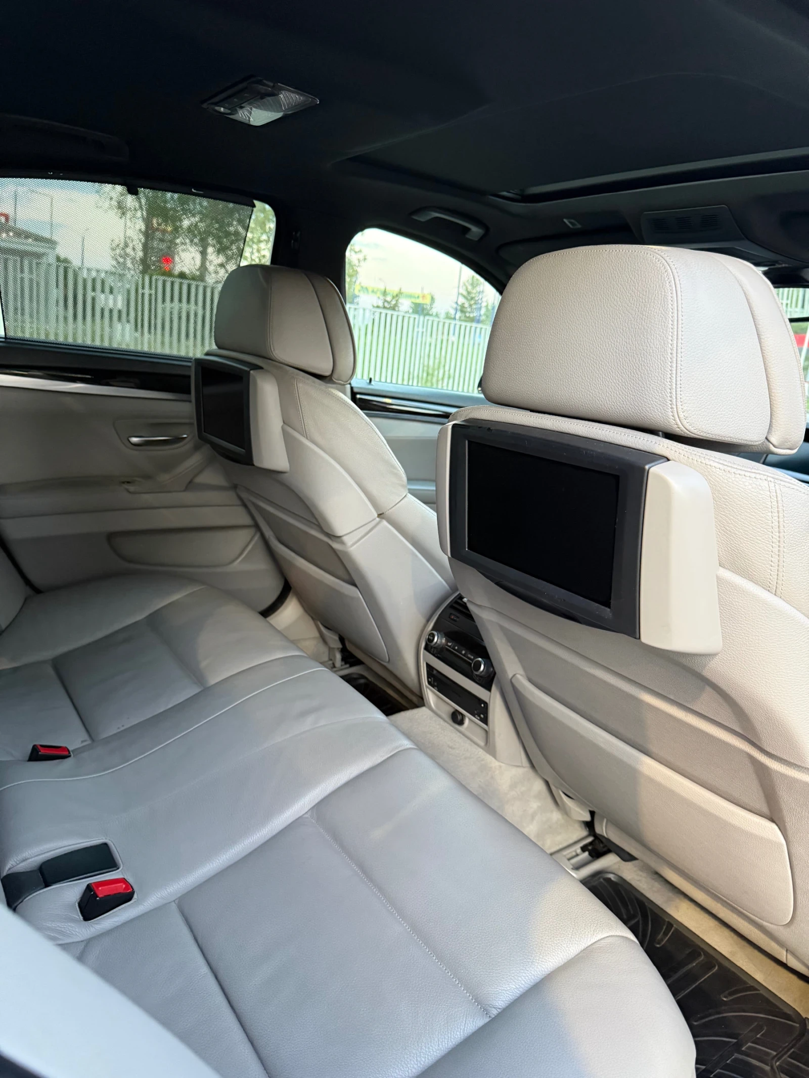 BMW 530 Xdrive 258 коня , снимка 11 - Автомобили и джипове - 56117598