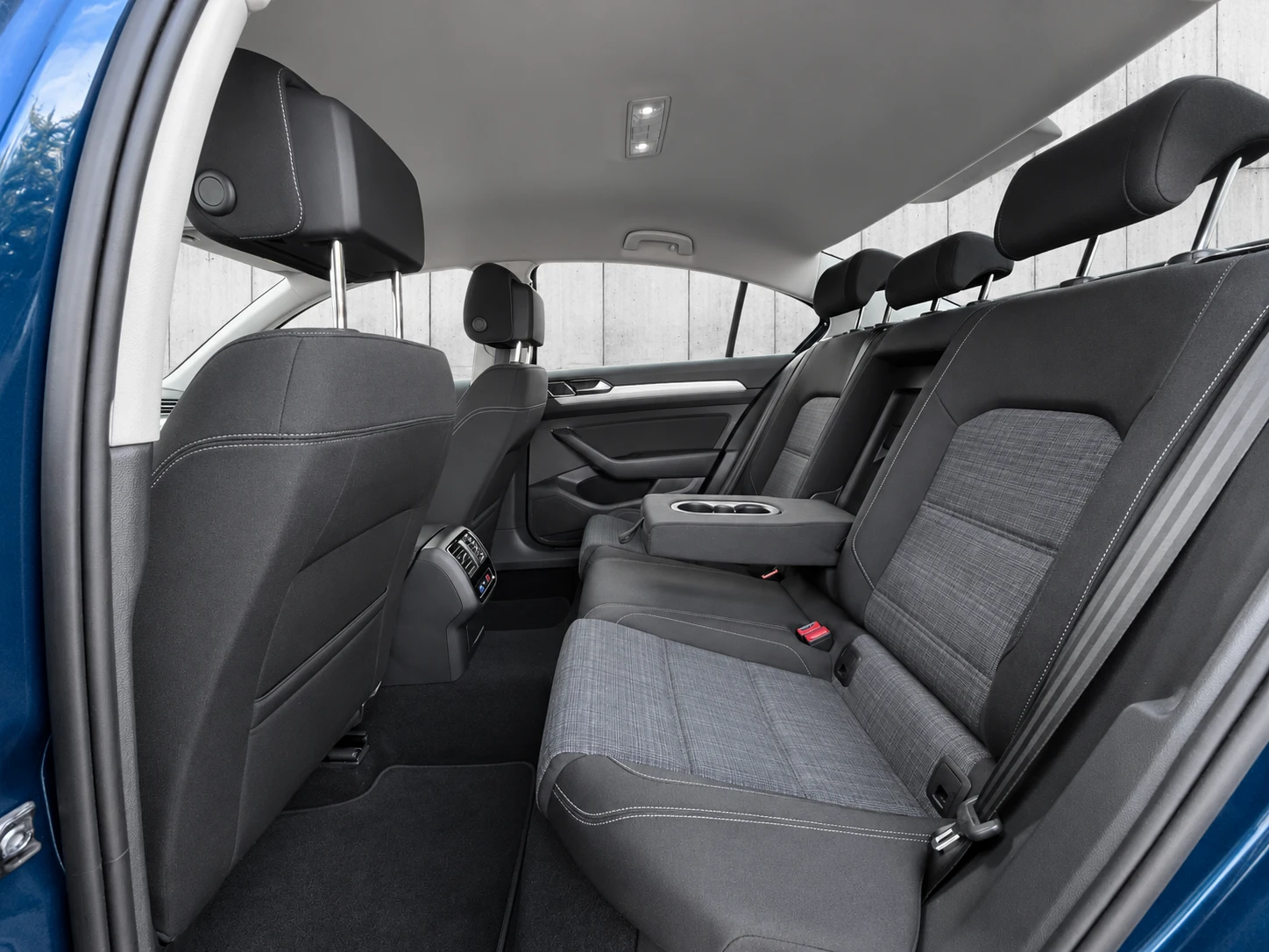 VW Passat 1.5TSI/150k.c./ DSG �� �������� / 207 EUR ����� | Mobile.bg � ����������� 11