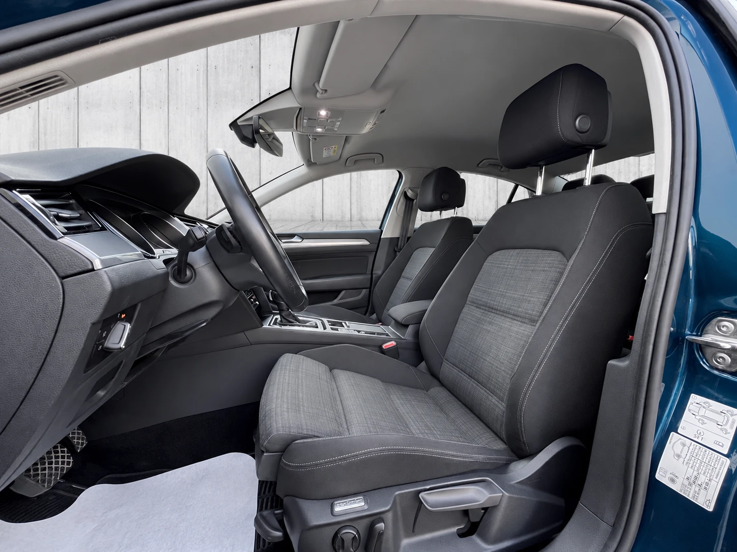 VW Passat 1.5TSI/150k.c./ DSG �� �������� / 207 EUR ����� | Mobile.bg � ����������� 9