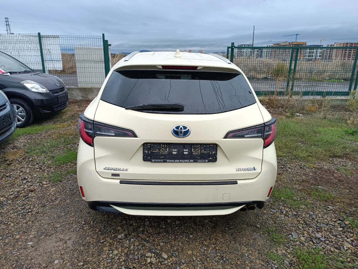 Toyota Corolla 2, 0 HYBRID, снимка 6 - Автомобили и джипове - 56718480