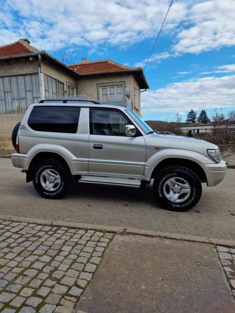 Toyota Land cruiser D4d 163кс Без ръжди, снимка 2 - Автомобили и джипове - 46254804