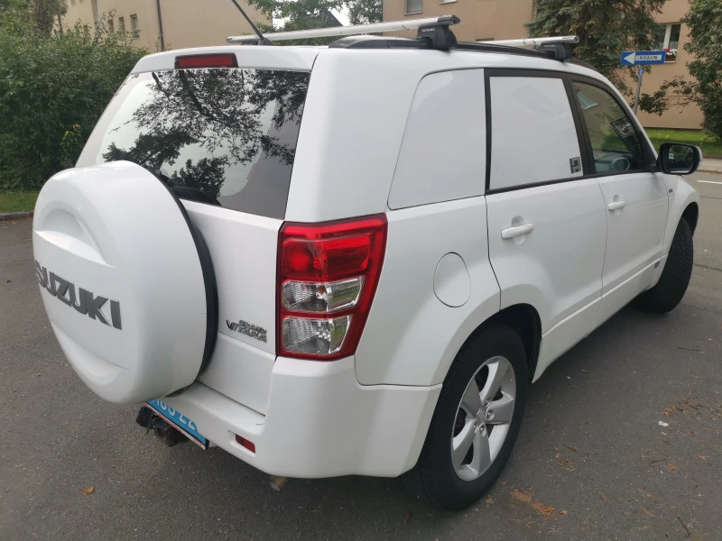 Suzuki Vitara 1, 9 TDI 4X4, снимка 3 - Автомобили и джипове - 47156400