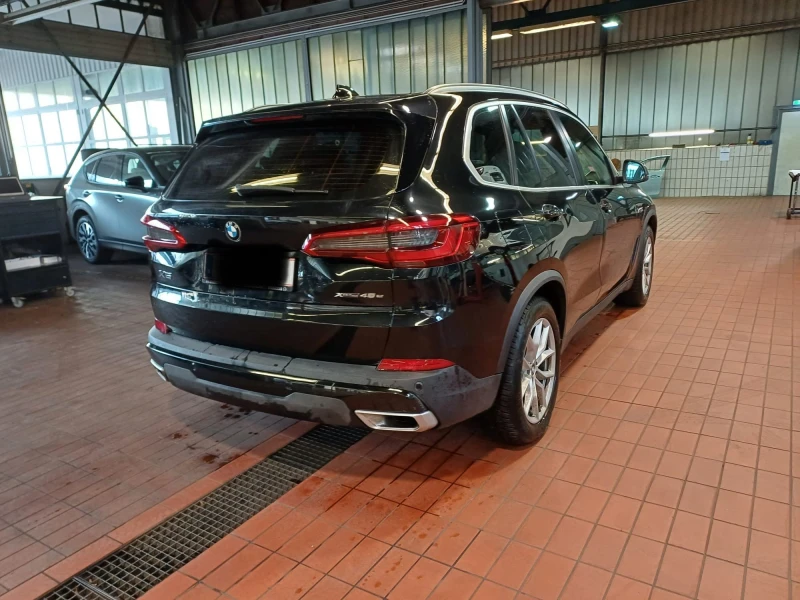 BMW X5 xDrive, снимка 3 - Автомобили и джипове - 48812427