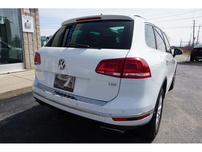 VW Touareg * V6 TDI * DIESEL* HIGHLINE AWD CERTIFIED * FREE A, снимка 6 - Автомобили и джипове - 52924096