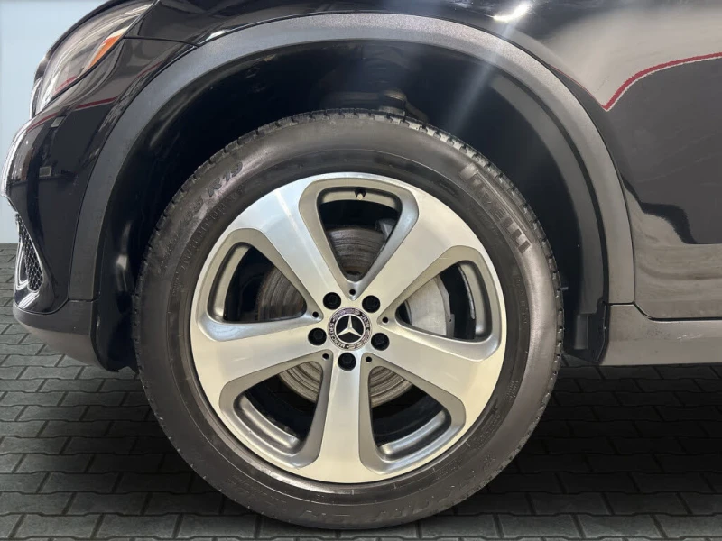 Mercedes-Benz GLC 300 4MATIC* Автокредит* (ЦЕНА ДО БГ)* , снимка 5 - Автомобили и джипове - 53310684