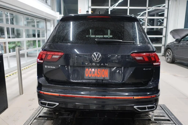 VW Tiguan Highline R-Line 4Motion , снимка 4 - Автомобили и джипове - 53373415
