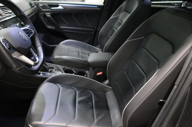 VW Tiguan Highline R-Line 4Motion , снимка 5 - Автомобили и джипове - 53373415