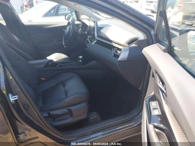 Toyota C-HR LIMITED FWD 144кс 2.0, снимка 10 - Автомобили и джипове - 47373971