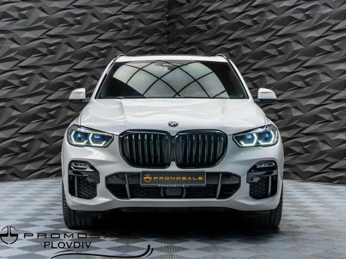 BMW X5 40i XDRIVE* M-SPORT* PANO* HUD* CAM* SOFTCLOSE* , снимка 2 - Автомобили и джипове - 56082302