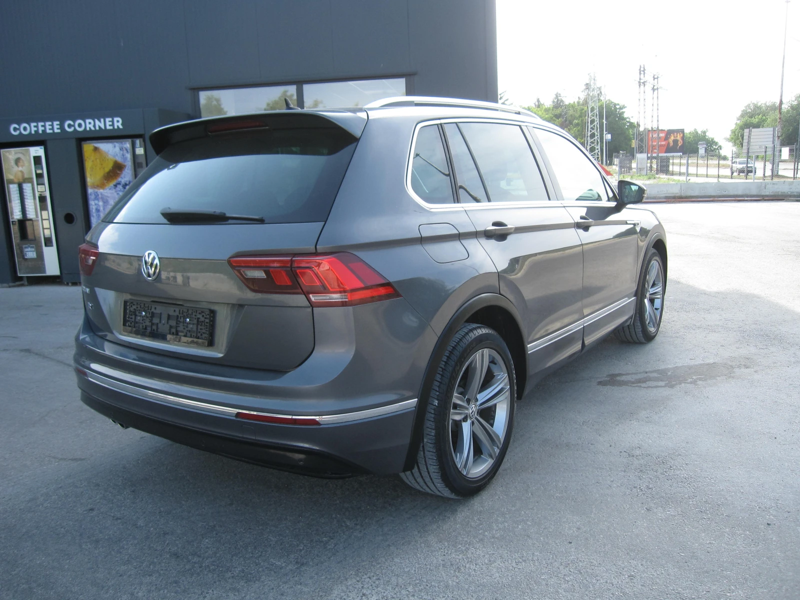 VW Tiguan R-Line.1, 5-47х.КМ. - изображение 4