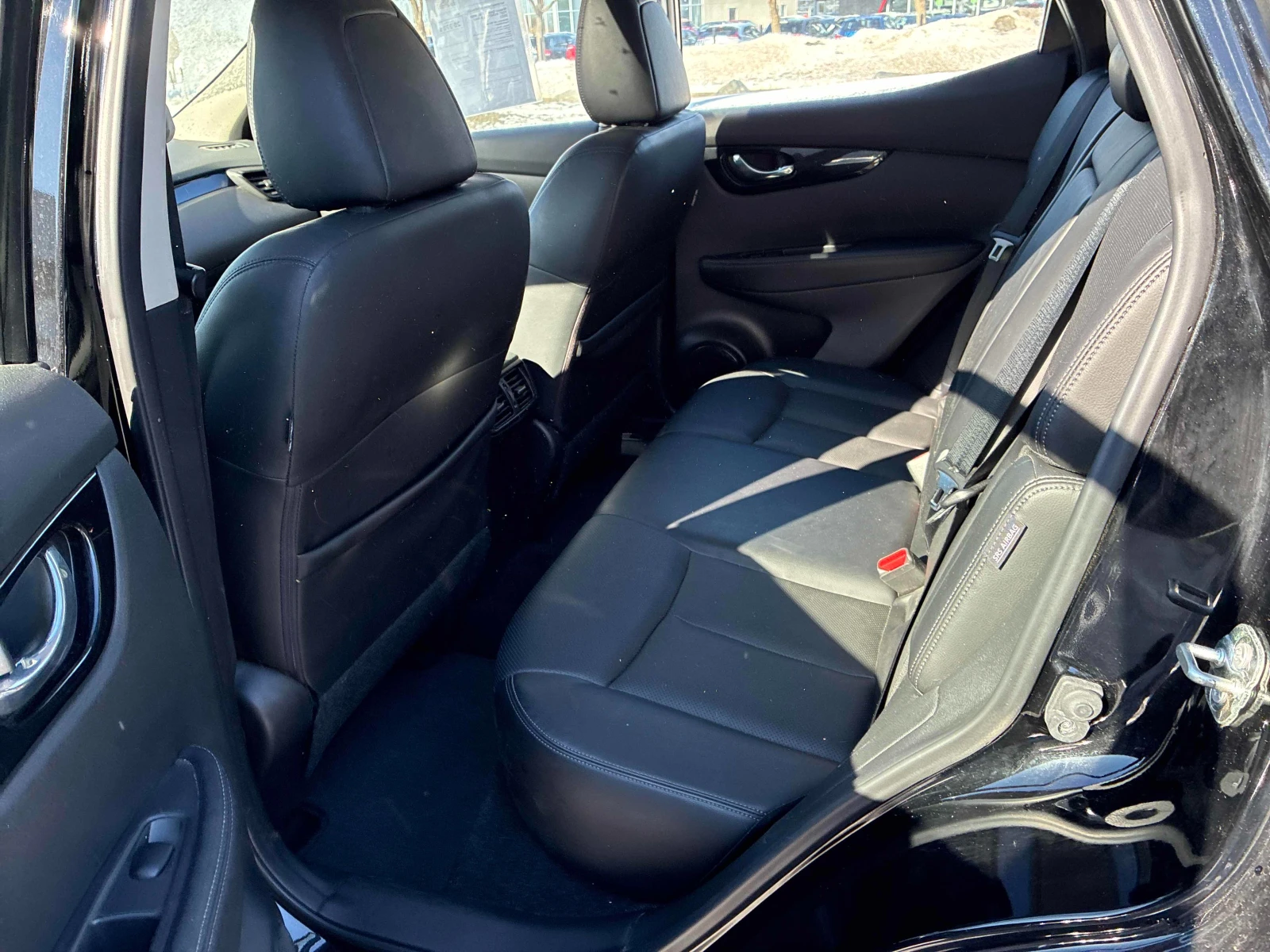 Nissan Qashqai AWD CVT * * CARFAX * * АВТО КРЕДИТ * * , снимка 8 - Автомобили и джипове - 54033375