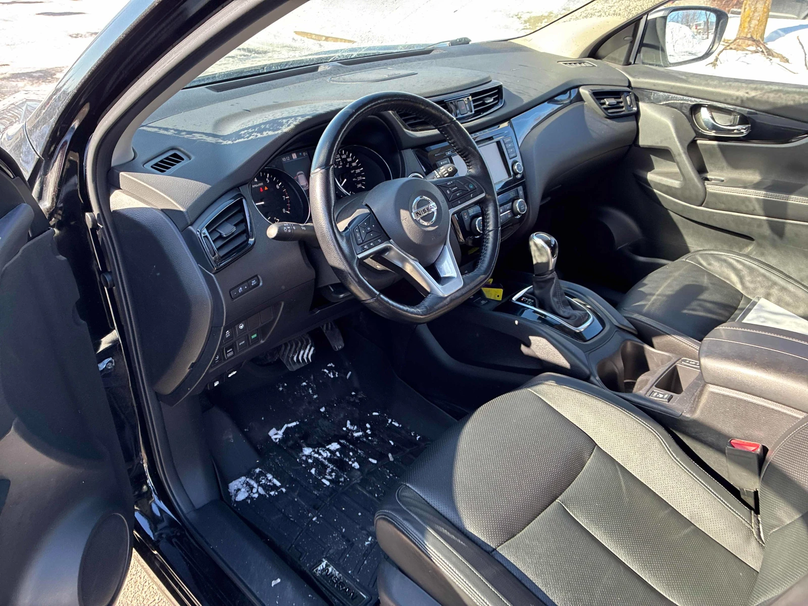 Nissan Qashqai AWD CVT * * CARFAX * * АВТО КРЕДИТ * * , снимка 7 - Автомобили и джипове - 54033375