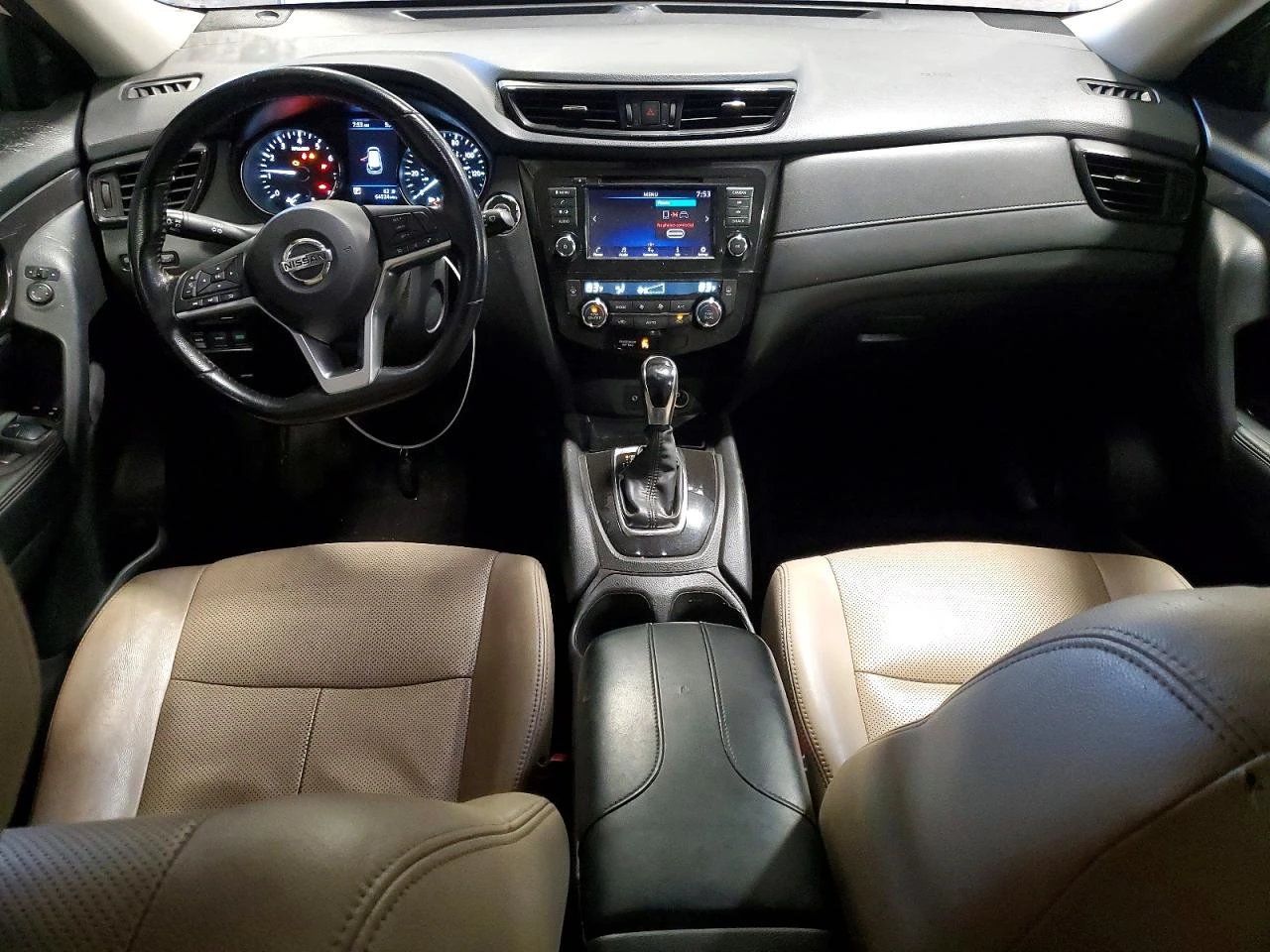 Nissan Rogue 2.5l Sv, снимка 8 - Автомобили и джипове - 54384816