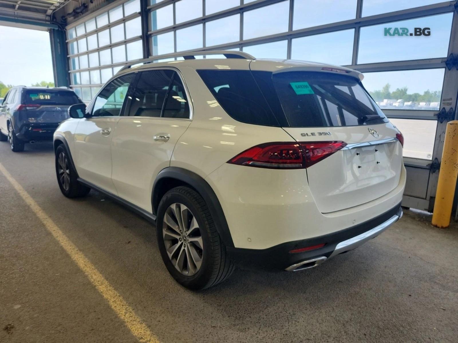 Mercedes-Benz GLE 350 * AвтоКредит * (ЦЕНА ДО БГ), снимка 4 - Автомобили и джипове - 54824770