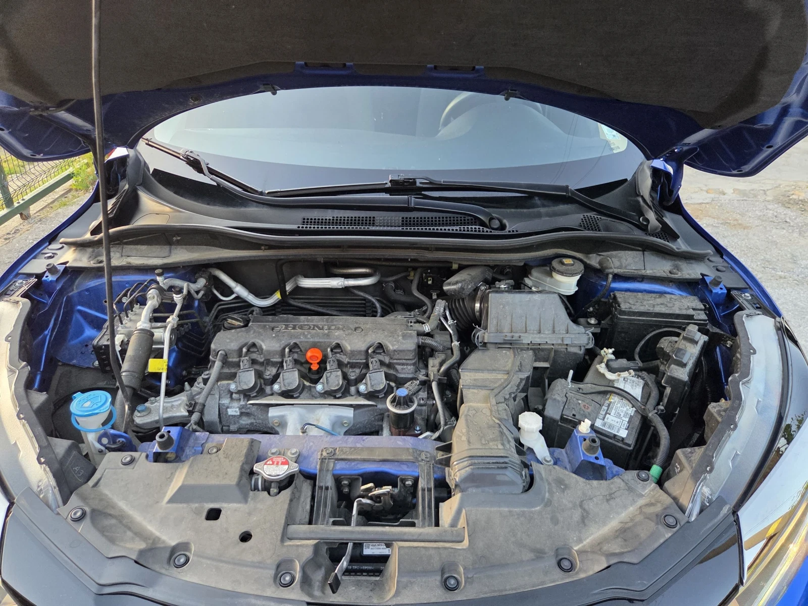 Honda Hr-v 1, 8  4х4 , снимка 14 - Автомобили и джипове - 55251555