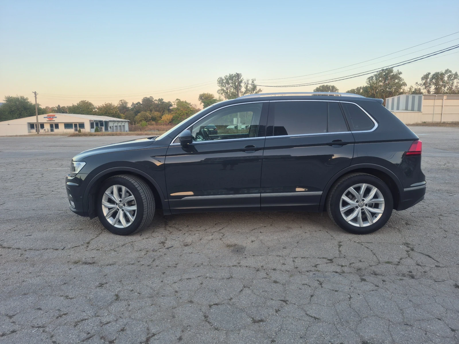 VW Tiguan Highline, снимка 3 - Автомобили и джипове - 55653769