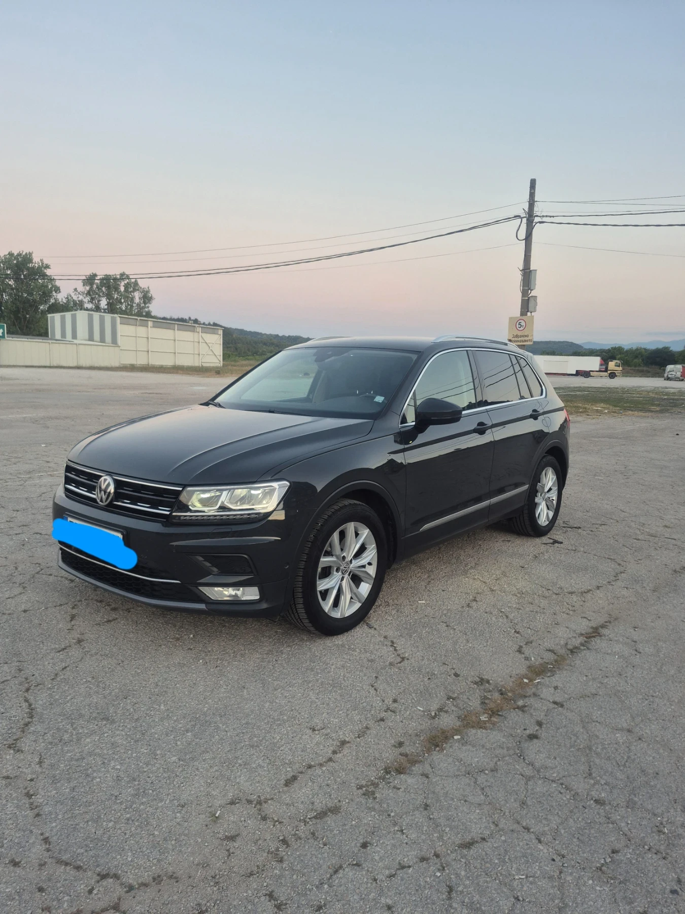 VW Tiguan Highline, снимка 2 - Автомобили и джипове - 55653769