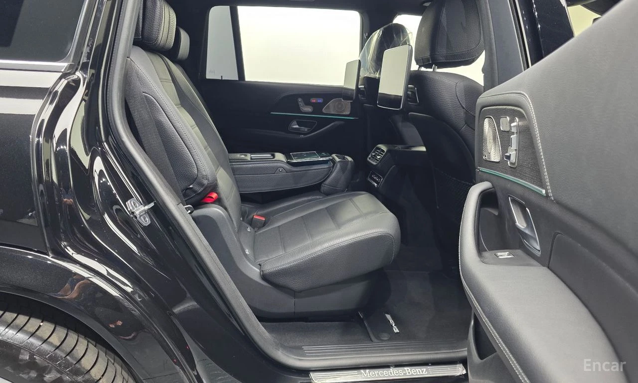 Mercedes-Benz GLS580 AMG* LINE* BURMESTER* ОБДУХВАНЕ* ДИСТРОНИК* МАСАЖ*, снимка 13 - Автомобили и джипове - 55833951