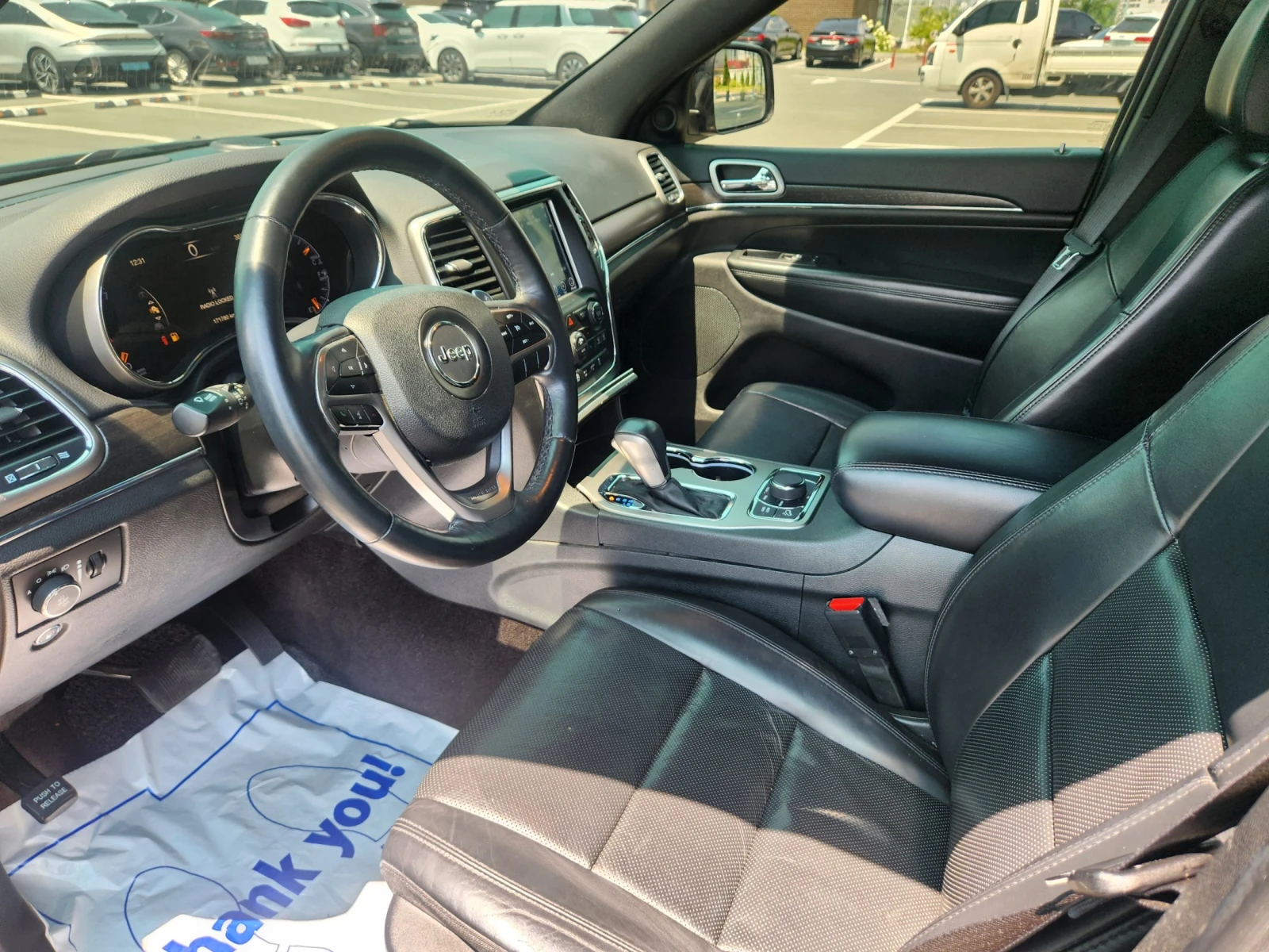 Jeep Cherokee 3.6 Limited autogeorge.com, снимка 11 - Автомобили и джипове - 56114021