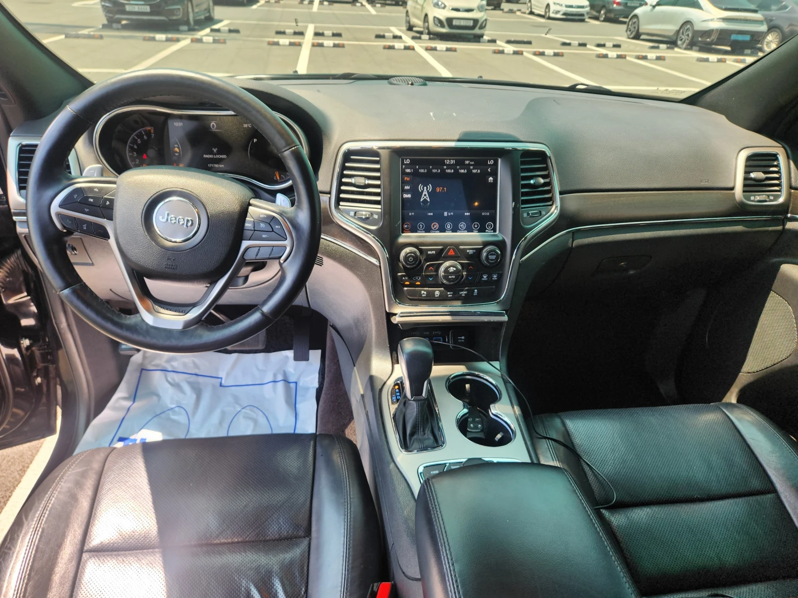 Jeep Cherokee 3.6 Limited autogeorge.com, снимка 13 - Автомобили и джипове - 56114021