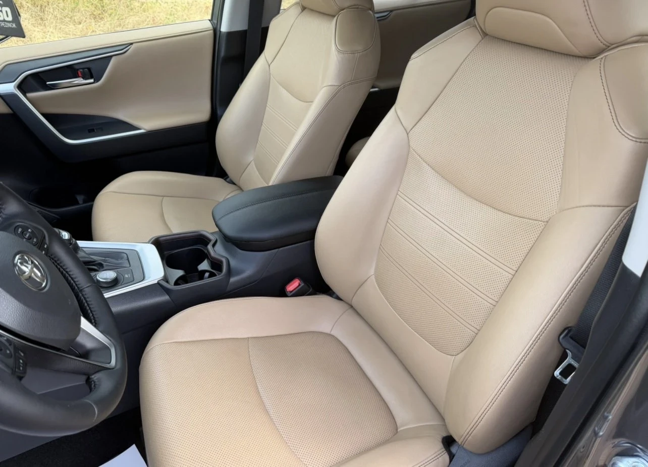 Toyota Rav4 2.5 Hybrid AWD-i Executive 222 к.с. | 1 собственик, снимка 9 - Автомобили и джипове - 56248920